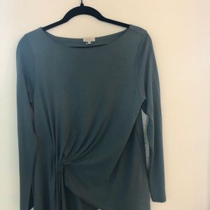 Grey/green Saya top.